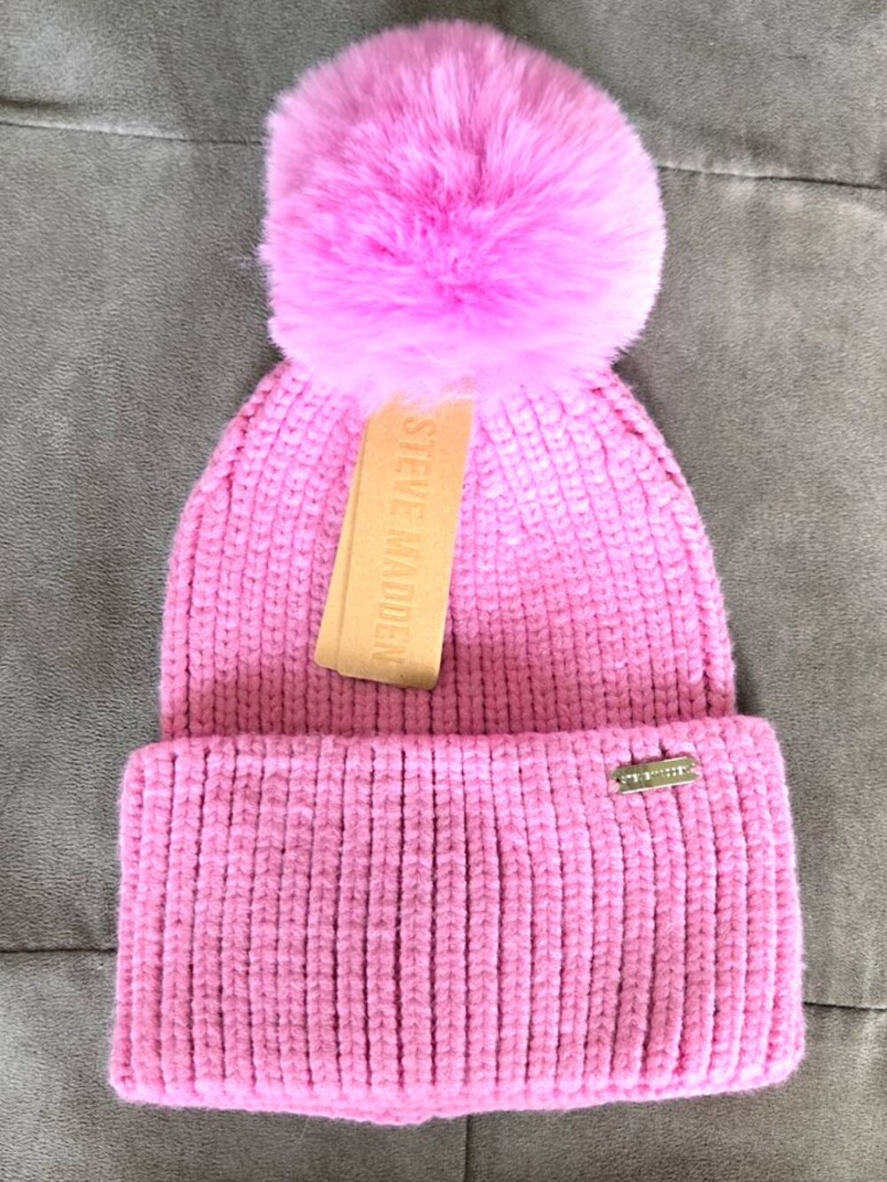 NWT - STEVE MADDEN - Pink Knit Beanie with Pom-Pom